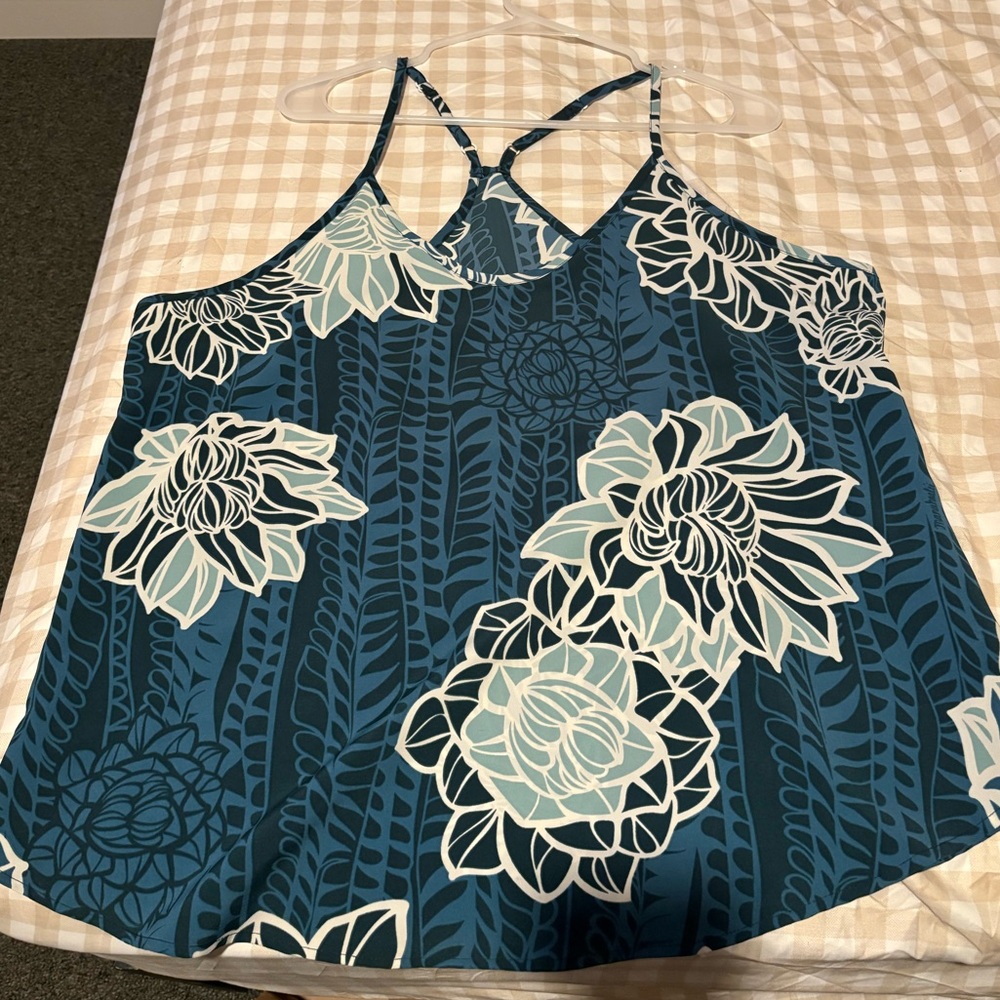 Manuhealii Noelani Cami Top